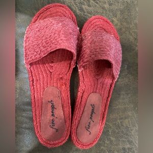Free People size 41 (10-10.5) red jute sandals